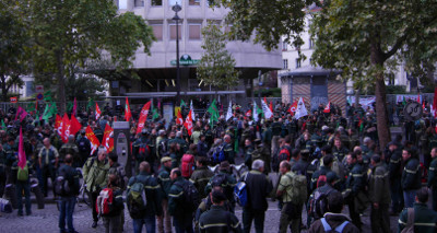 Manifestation intersyndicale devant le siège de l'<span class="caps">ONF</span> en 2015